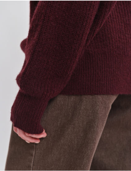 Картинка Светр бордовий