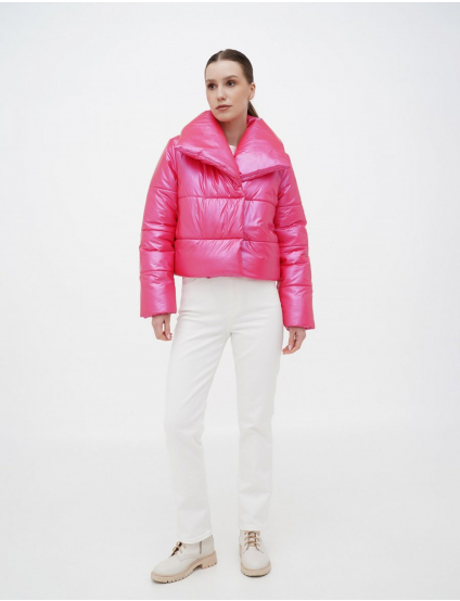 Картинка Коротка рожева куртка з великим воротніком