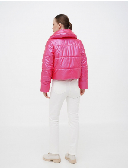 Картинка Коротка рожева куртка з великим воротніком