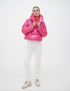 Картинка Коротка рожева куртка з великим воротніком