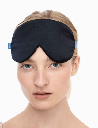 Картинка Шовкова маска для сну чорна