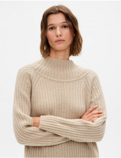 Картинка Жіночий бежевий кашеміровий светр з високою горловиною