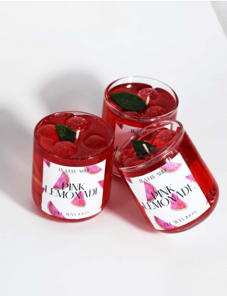 Свічка "PINK LEMONADE" з ароматом - лимонад з кавуна. Картинка Свічка "PINK LEMONADE" з ароматом - лимонад з кавуна.