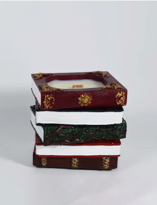 Картинка Свічка "Stories of Hogwarts" з ароматом - бананово-горіховий хліб