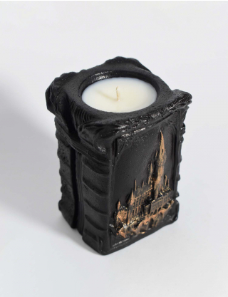 Картинка Свічка "Stories of Hogwarts" з ароматом - обіднього чаю