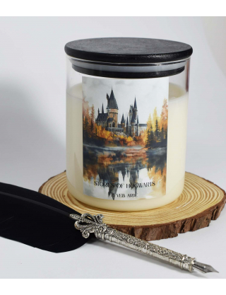 Картинка Свічка "Stories of Hogwarts" з ароматом - пало санто та сандалове дерево