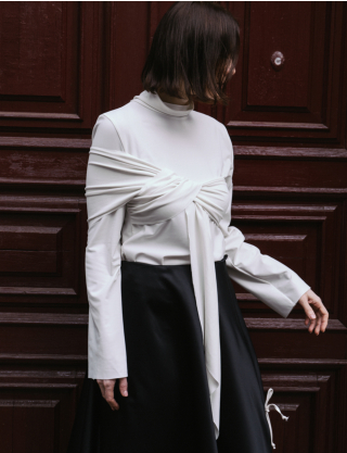 Картинка Гольф жіночий “Against violence” в молочному кольорі