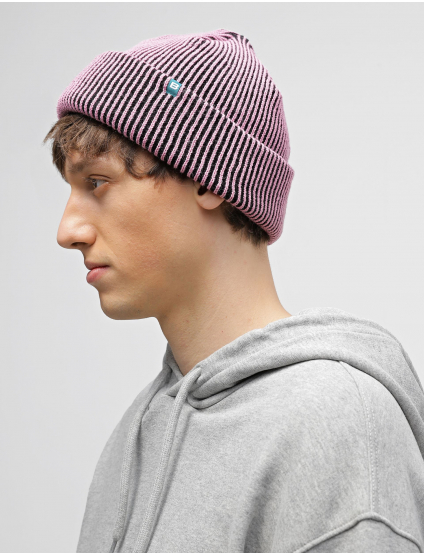 Картинка Двоколірна чорно-рожева шапка