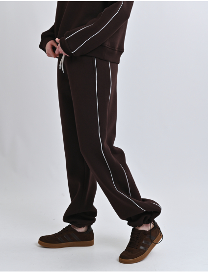 Картинка Костюм коричневий