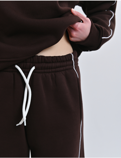 Картинка Костюм коричневий