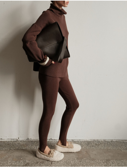 Картинка Штани темно-коричневі