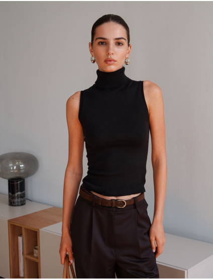 Картинка Топ чорний