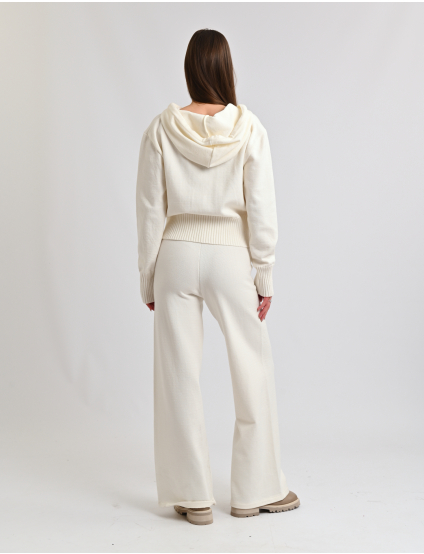 Картинка Костюм білий