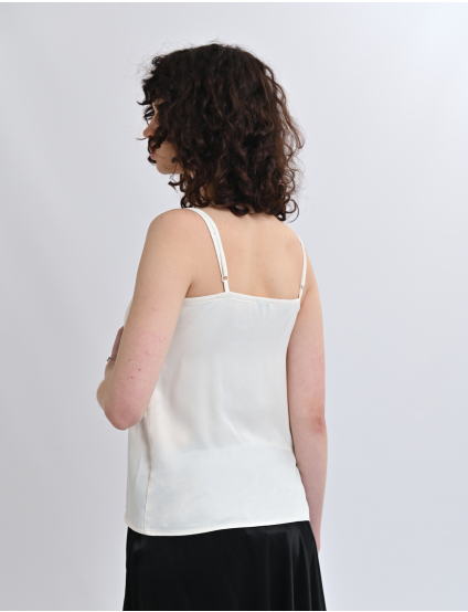 Картинка Білий топ із чорним мереживом