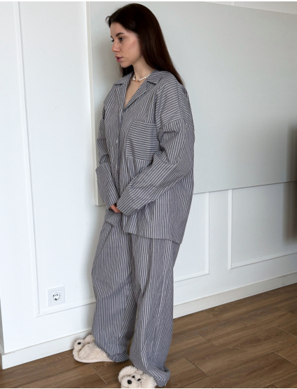 Картинка Піжама трійка сіра у тонку білу смужку