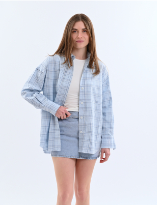 Картинка Сорочка в клітинку з акцентними швами блакитна