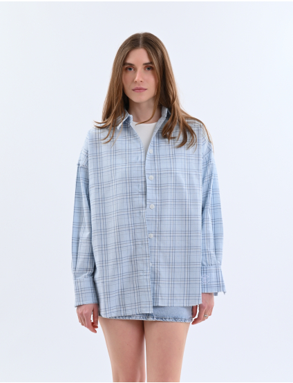 Картинка Сорочка в клітинку з акцентними швами блакитна