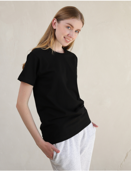 Картинка Футболка чорна