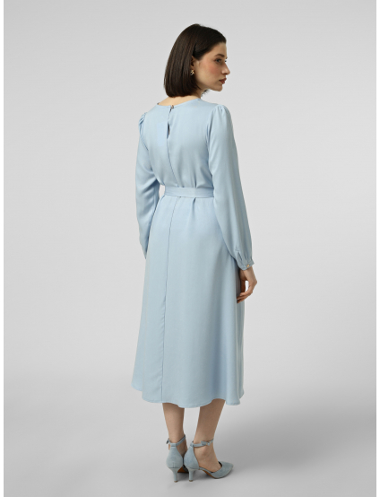 Картинка Блакитна сукня міді з поясом