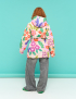 Картинка Стьобана куртка з яскравим квітковим принтом