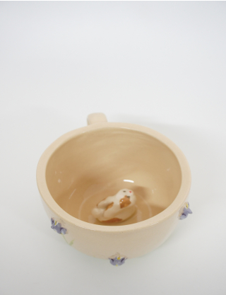 Картинка Чашка " Кролик в тюльпанах"