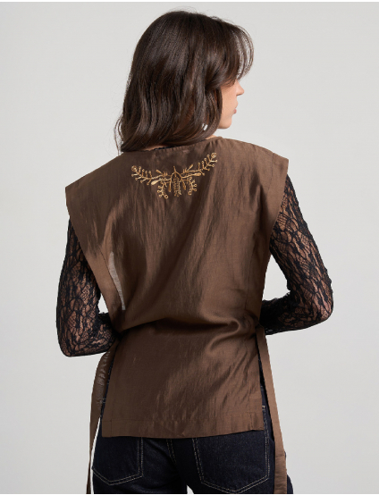 Картинка Жилет із декоративною вишивкою