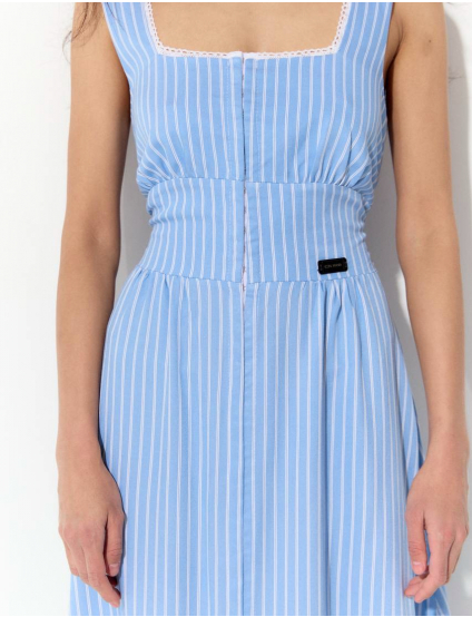 Картинка Блакитна сукня міді