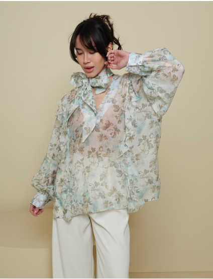 Картинка Блуза з бантом в зелену квітку