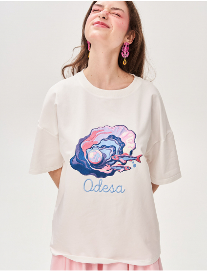 Картинка Футболка з вишивкою "Перлина Одеси"