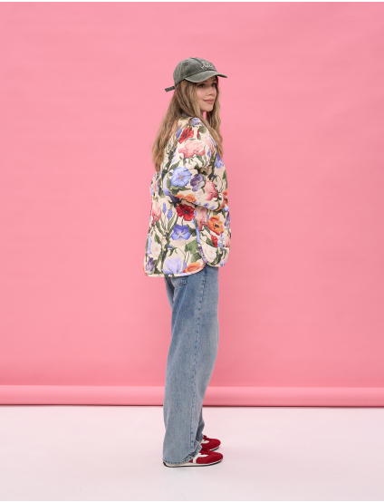 Картинка Куртка з великим флористичним принтом