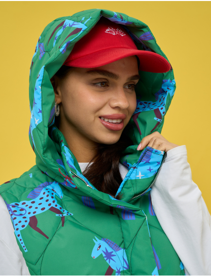 Картинка Жилетка у насиченому зеленому кольорі