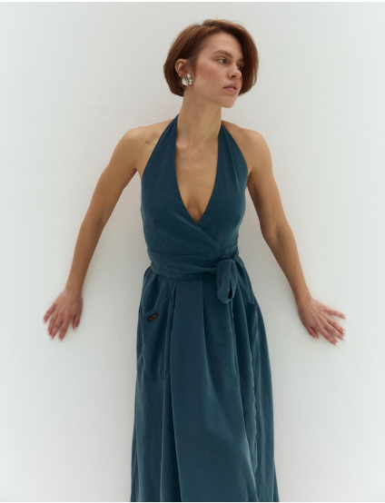 Картинка Сукня з відкритою спиною та глибоким V-вирізом