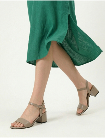 Картинка Туфлі бежеві на підборах