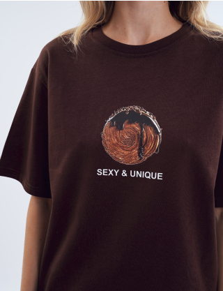 Картинка Футболка оверсайз Sexy&unique коричнева