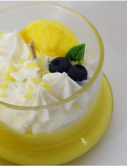 Картинка Свічка із серії Dessert glow у лимонного дисерту