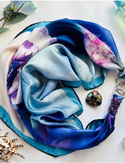 Картинка Дизайнерська шовкова хустка My Scarf "Блакитна гортензія"