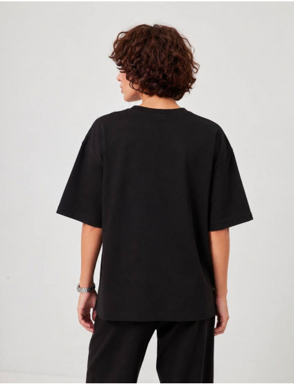 Картинка Базова футболка oversize чорна