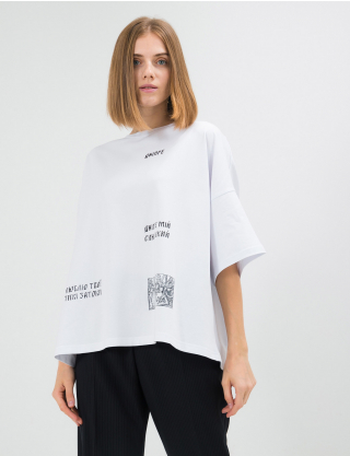 Картинка Жіноча біла оверсайз футболка з принтом