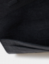 Картинка Чорний шкіряний чохол для ноутбука