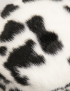 Картинка Біло-чорна шапка з тваринним принтом